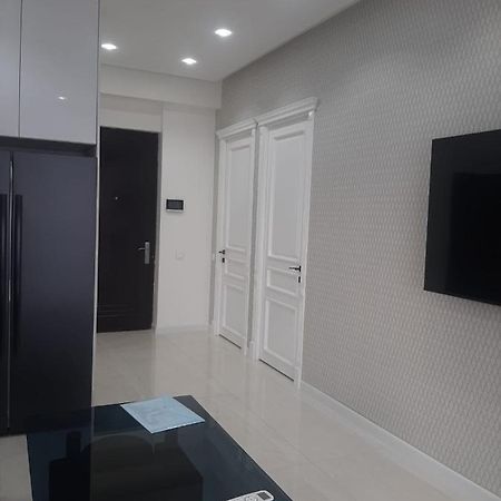 Holiday Centrum Ереван Екстериор снимка