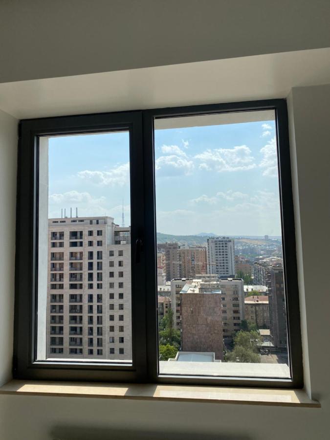 Holiday Centrum Ереван Екстериор снимка